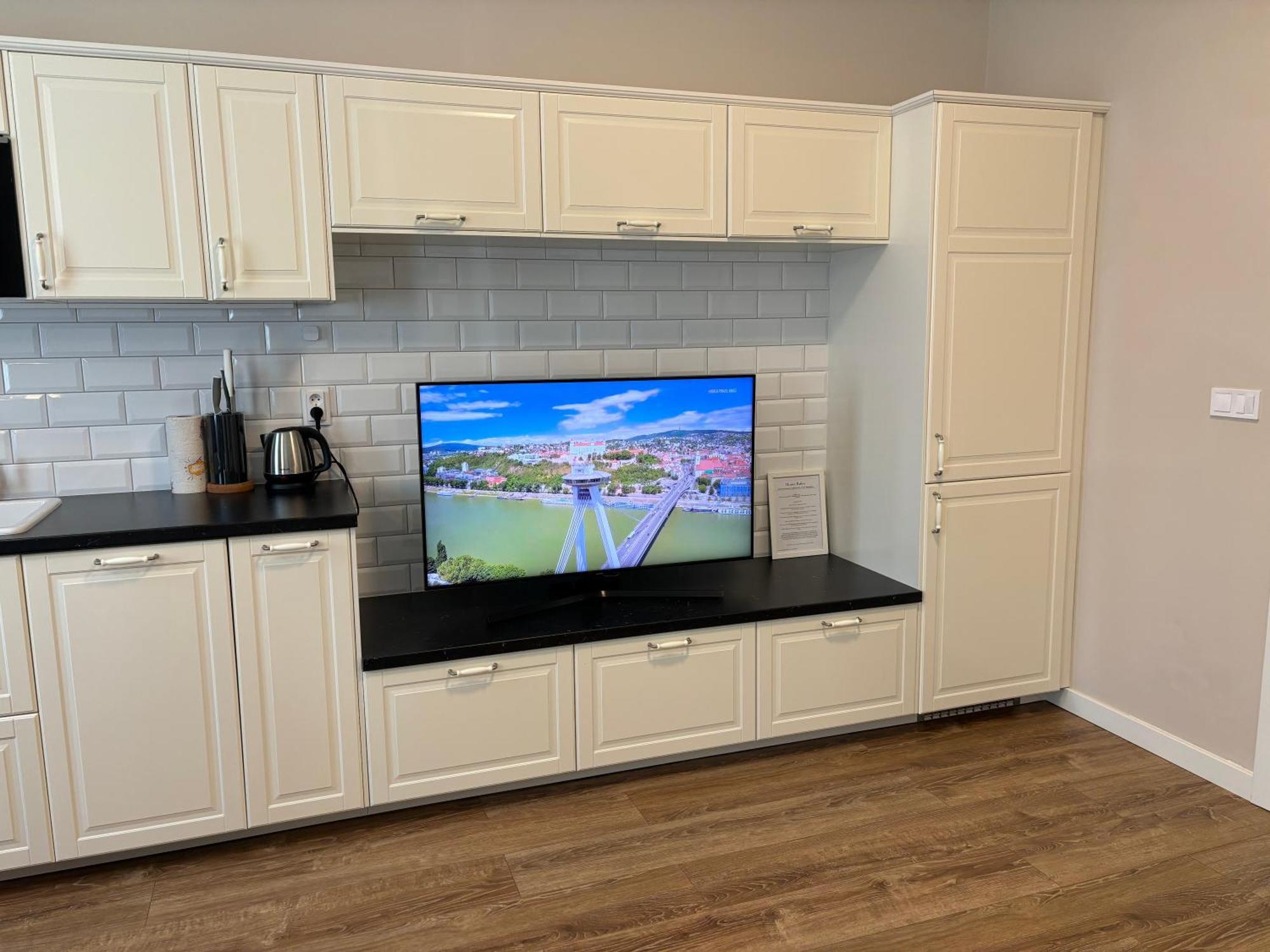 Apartmán New 3 - Self Check In, Parking Possible, Weekend Free Parking